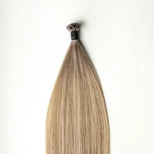Amelia - 25 gram keratin premium extensions